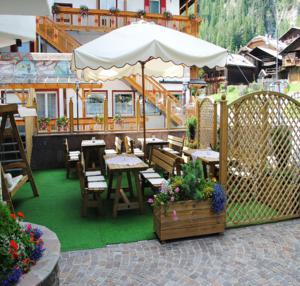 Bernard Hotel Canazei Buitenkant foto